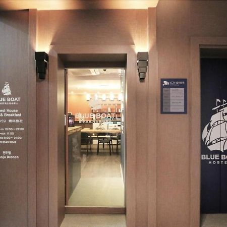 Blueboat Hostel Jeonju Dış mekan fotoğraf
