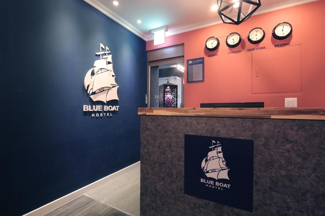 Blueboat Hostel Jeonju Dış mekan fotoğraf