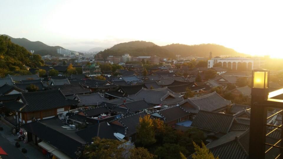 Blueboat Hostel Jeonju Dış mekan fotoğraf