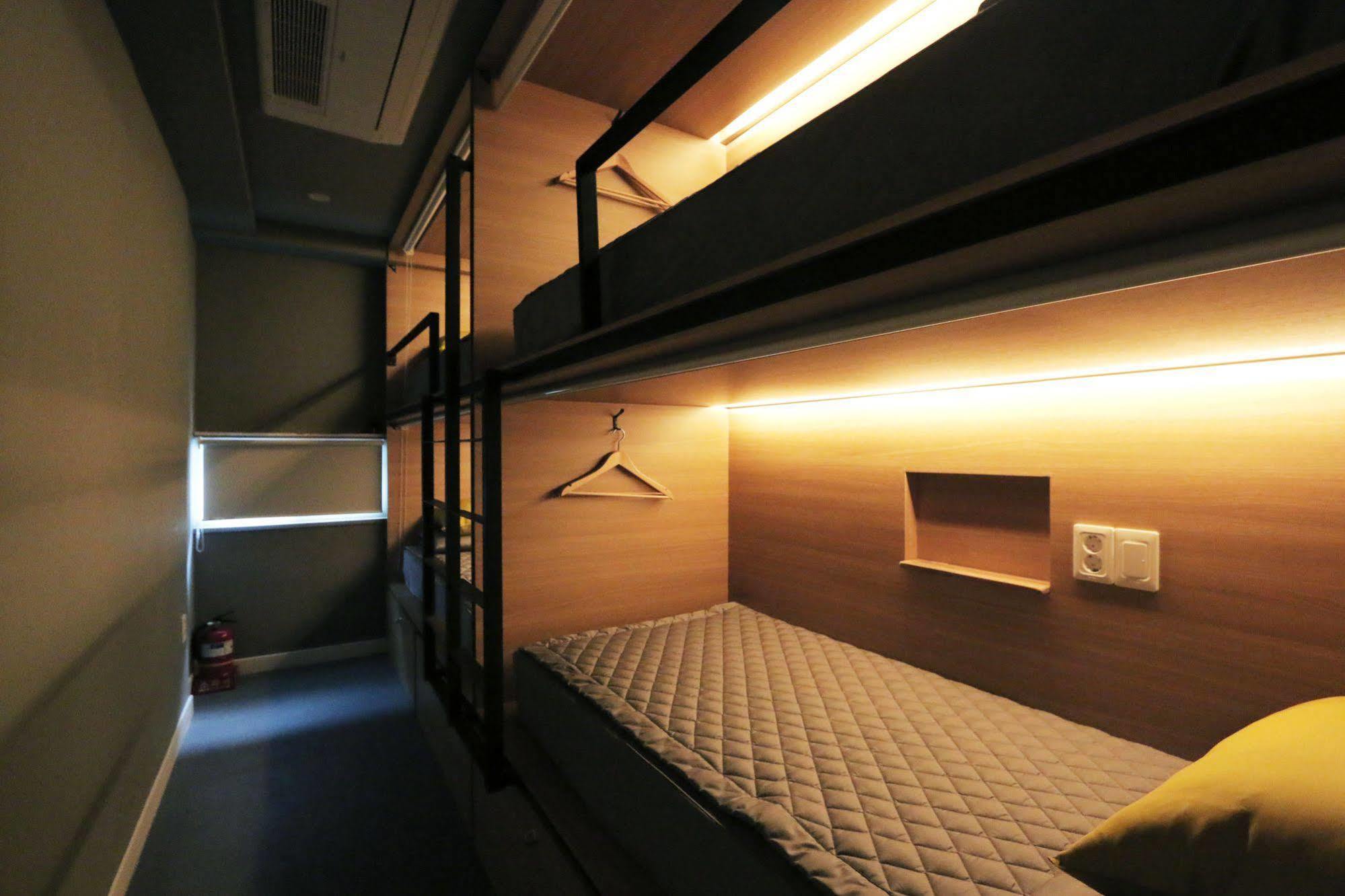 Blueboat Hostel Jeonju Dış mekan fotoğraf