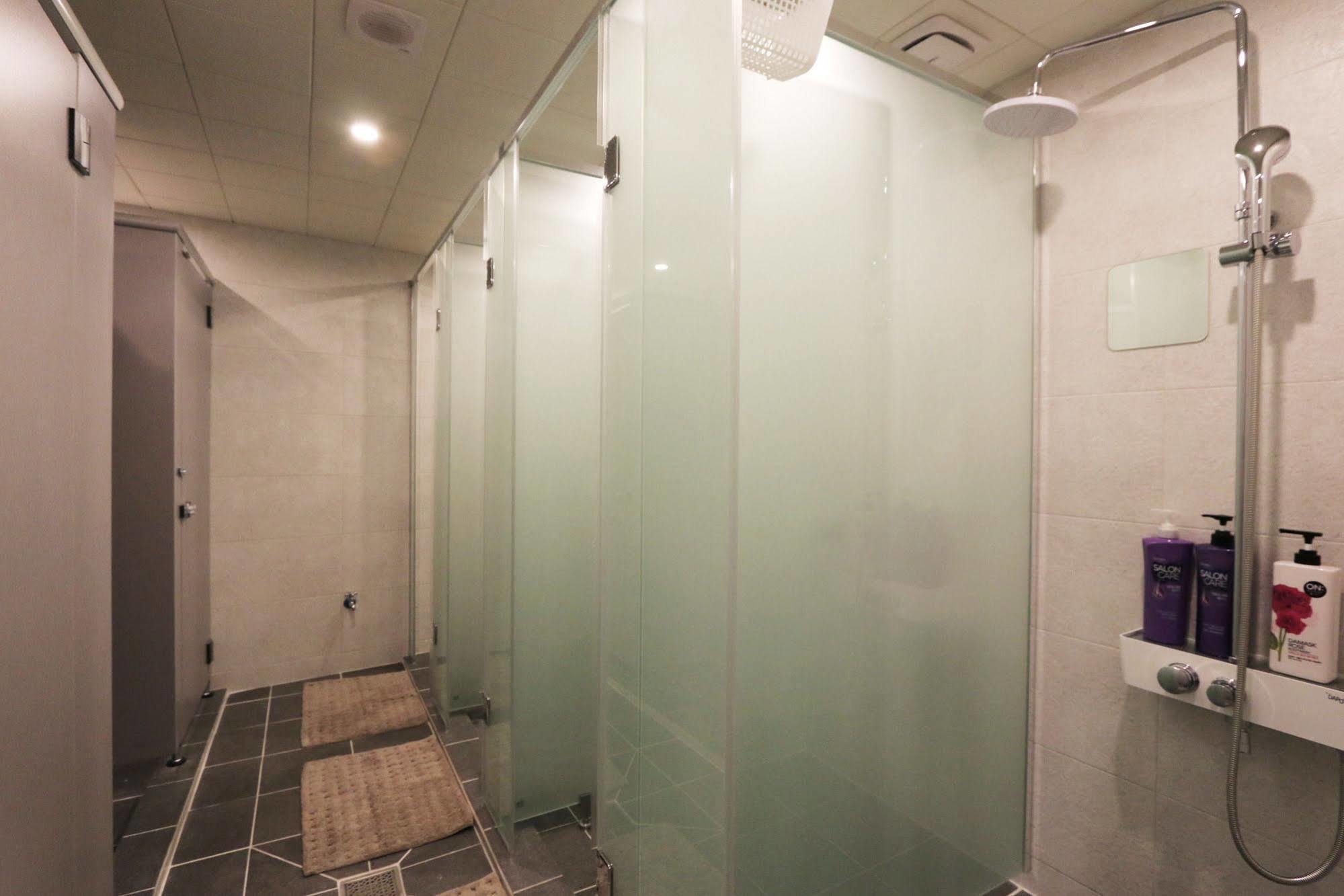 Blueboat Hostel Jeonju Dış mekan fotoğraf