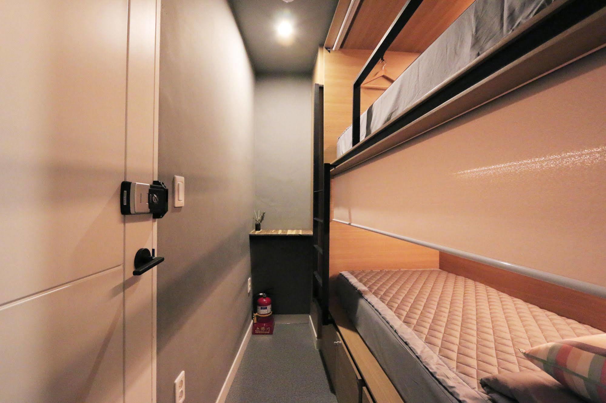 Blueboat Hostel Jeonju Dış mekan fotoğraf