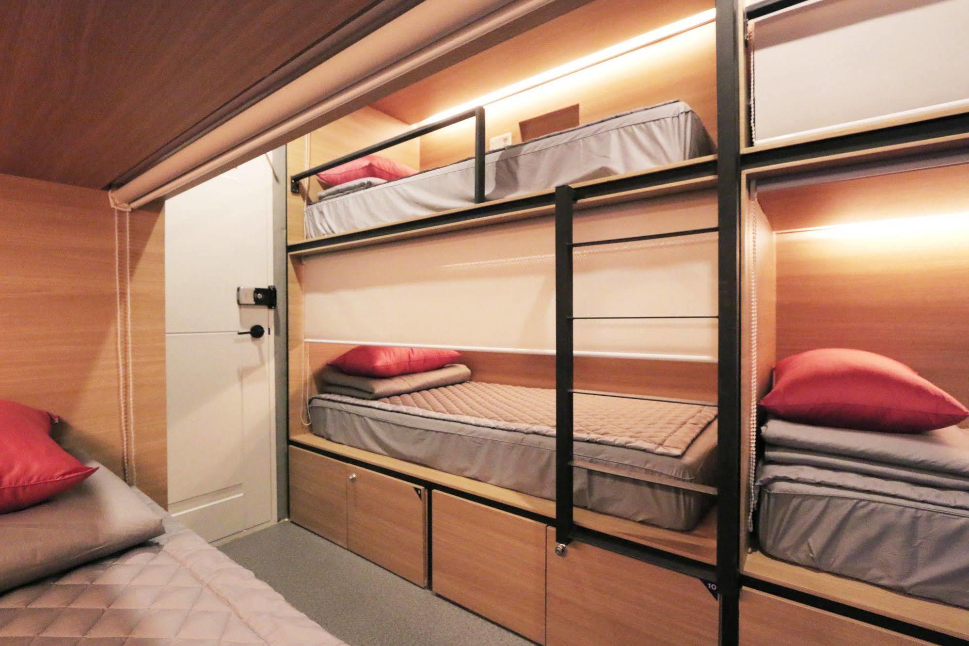 Blueboat Hostel Jeonju Dış mekan fotoğraf