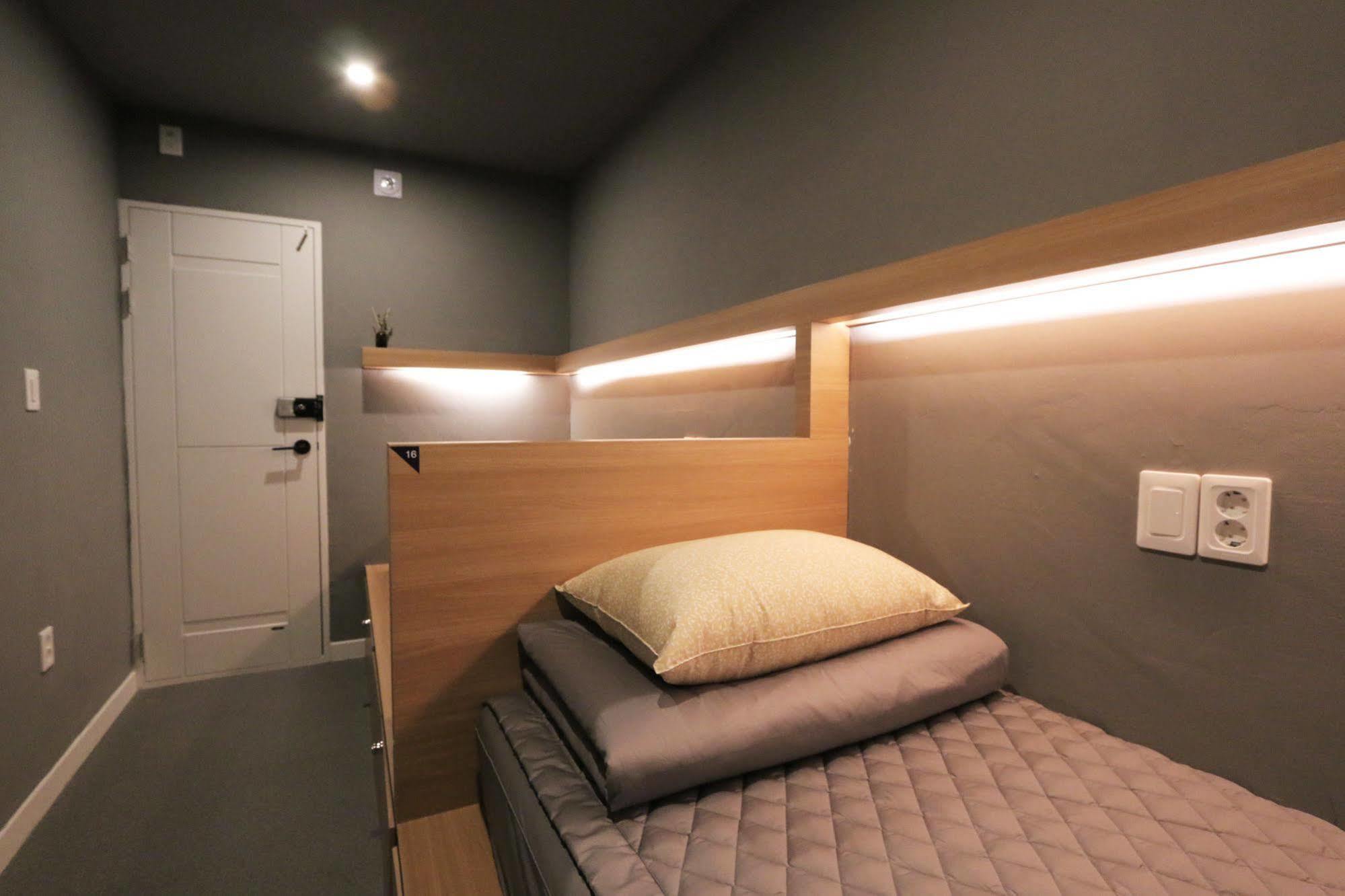 Blueboat Hostel Jeonju Dış mekan fotoğraf