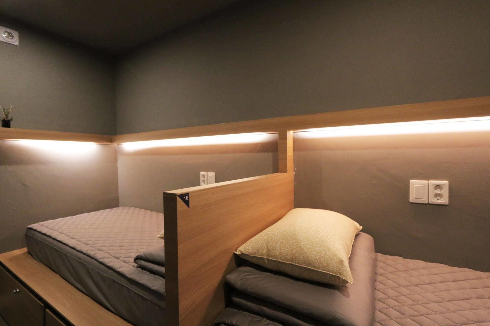 Blueboat Hostel Jeonju Dış mekan fotoğraf